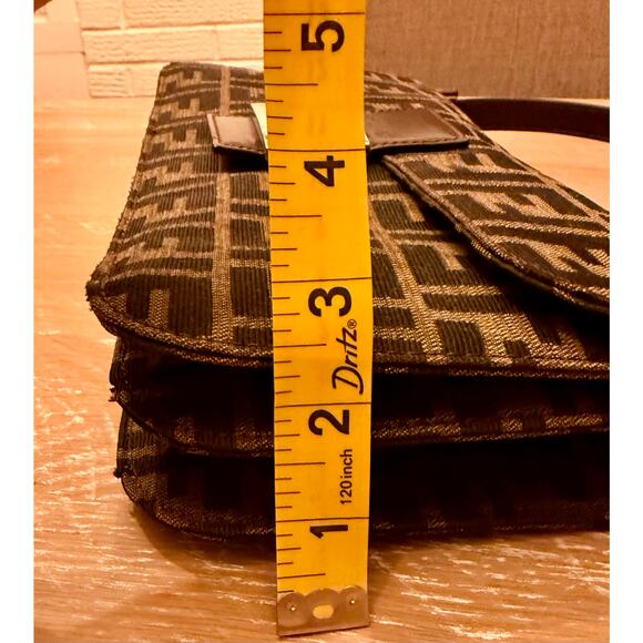 Fendi FF Tobacco Zucca Baguette Shoulder Bag Canvas Leather SHW Authentic CoA - Picture 9 of 16